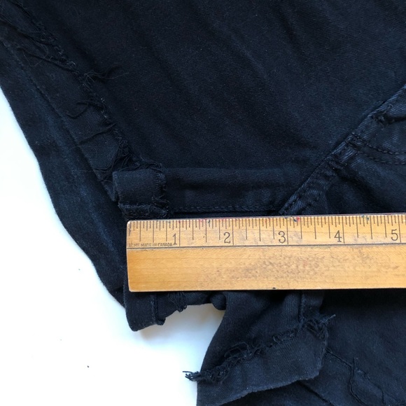 Black American Eagle high rise shorts - Picture 10 of 14